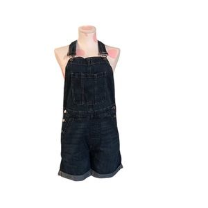 Gap, jean overall, brand new, never worn, without tags. 100% cotton.